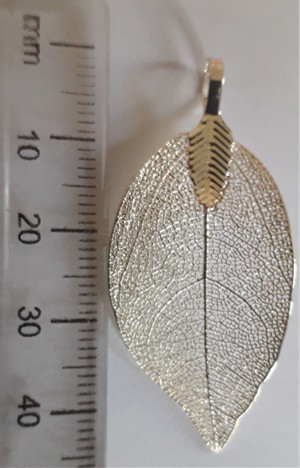 45mm Mesh Filligree Leaf Pendant - Bright Silver (each)