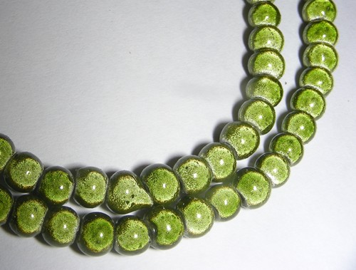 10mm Miracle Beads -Olive Green (+/- 40 pieces)