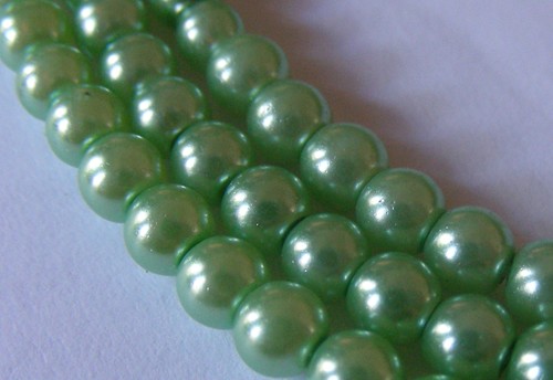 4mm Mint Green Glass Pearls (+/- 240 pieces)