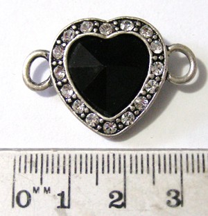 30mm Black Heart Connector with Diamantes (each)