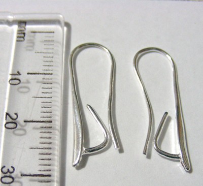 25mm Silvertone Earring Wires (per pair)