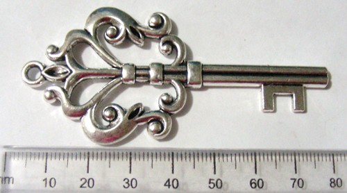 80mm Nickel Key Pendant (each)