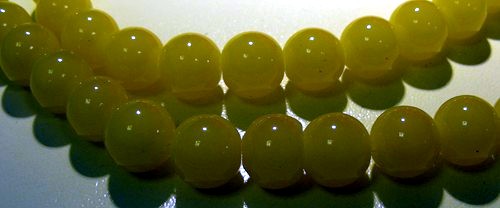 8mm Milky Glass Beads - Yellow (+/- 50 pieces)