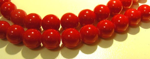 10mm Opaque Glass Beads - Bright Red (+/- 40 pieces)