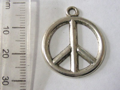 30mm Nickel Pendant - Peace Sign (each)