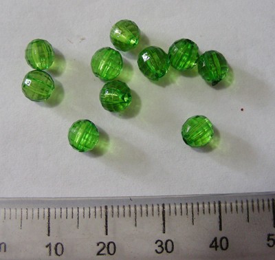 6mm Round Facetted Acrylics - Green (+/- 65 pieces)