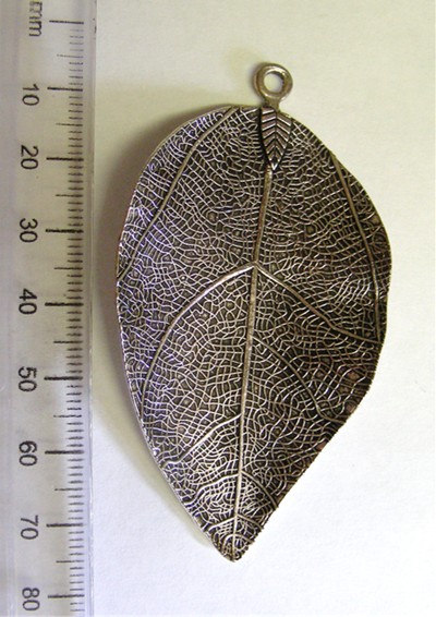 75mm Nickel Leaf Pendant (each)