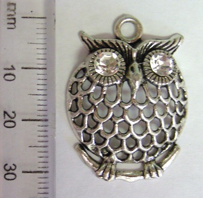 30mm Nickel Owl Pendant (each)