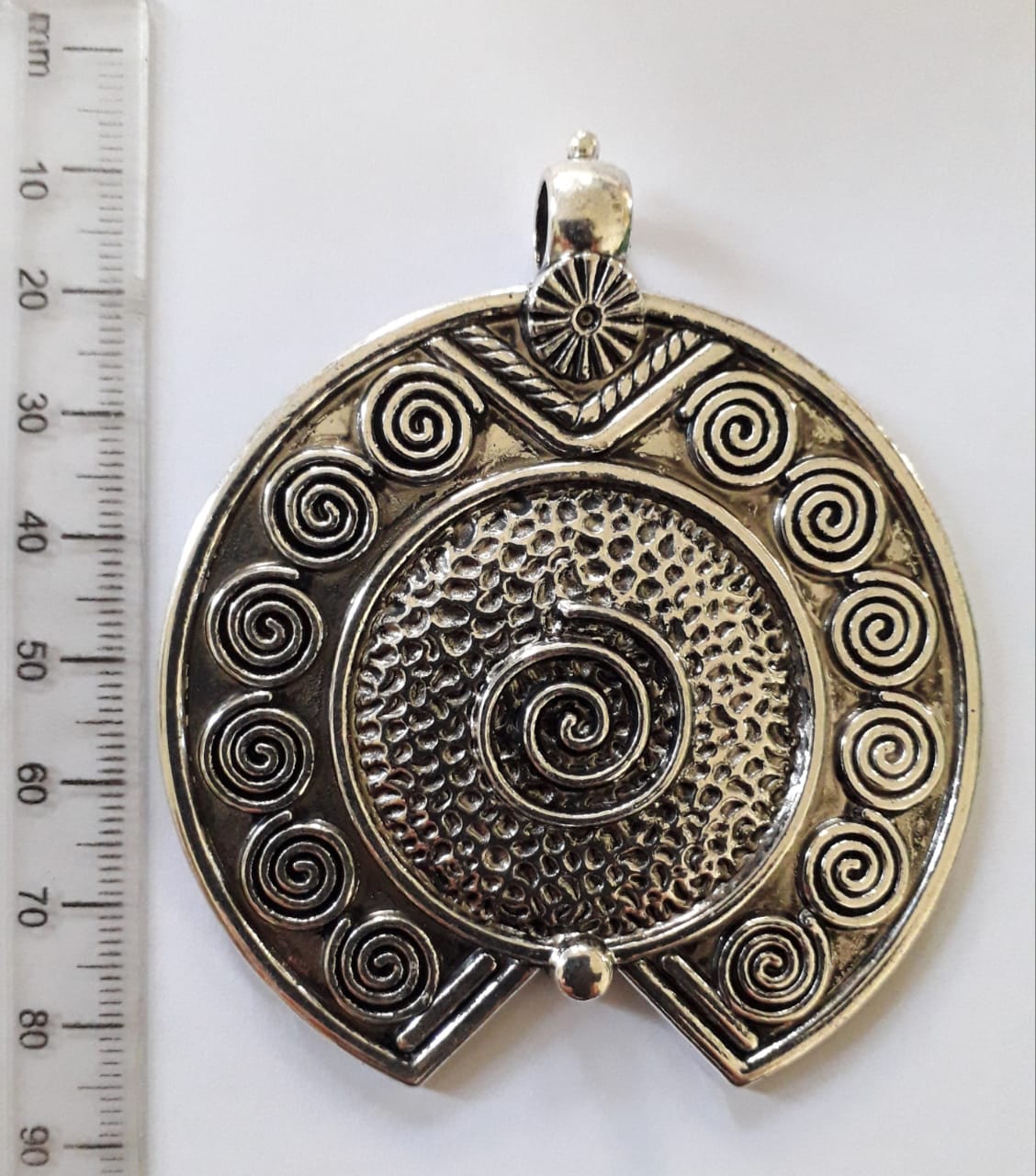 75mm Circular Pendant with Abstract Design (each)