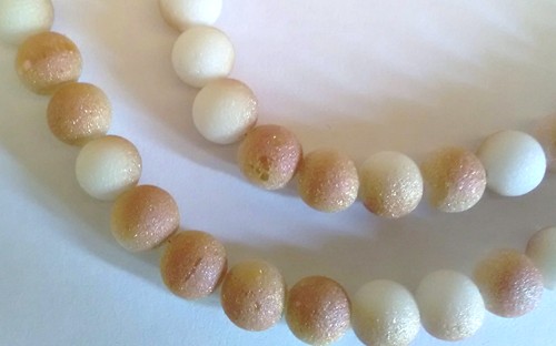 10mm Matt Glitter Beads - Cream/White (+/- 40 pieces)