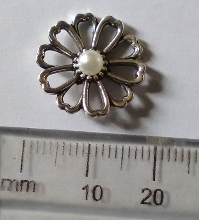 20mm Floral Connector with Pearl Stone (each)